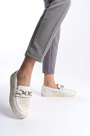 HAZEL Bağcıksız Ortopedik Rahat Taban Çiçek Desenli Kadın Babet Ayakkabı KT Beyaz