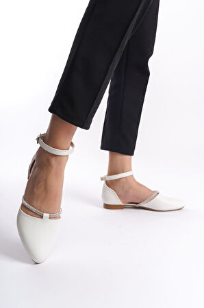 AURORA Tokalı Ortopedik Rahat Taban Taş Detaylı Kadın Babet Ayakkabı KT Beyaz