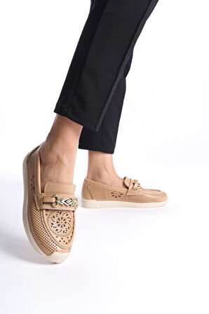 HIRA Bağcıksız Ortopedik Rahat Taban Çiçek Desenli Kadın Babet Ayakkabı KT Ten