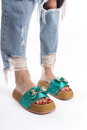 CARMEN Kalın ve Ortopedik Taban Ayıcıklı Saten Kadın Terlik KT Yeşil