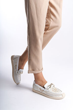 HIRA Bağcıksız Ortopedik Rahat Taban Çiçek Desenli Kadın Babet Ayakkabı KT Beyaz