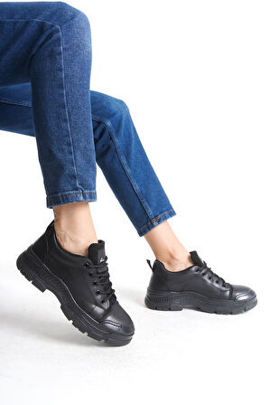 VIVIENNE Bağcıklı Ortopedik Taban Cilt Kadın Sneaker Ayakkabı ST Siyah