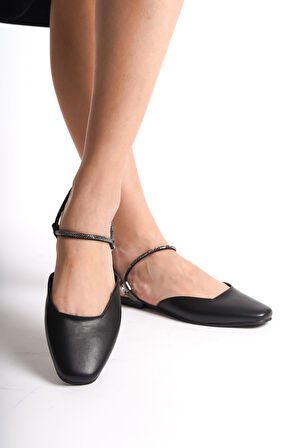 AMARA Lastikli Ortopedik Rahat Taban Bilekten Taş Detaylı Kadın Babet Ayakkabı ST Siyah