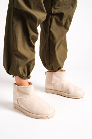 BLISS Bağcıksız Düz Taban İçi Kürklü Kısa Süet Kadın Bot KT Krem