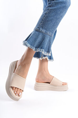 LIANA Düz Topuklu Kalın ve Ortopedik Taban Kadın Terlik KT Krem