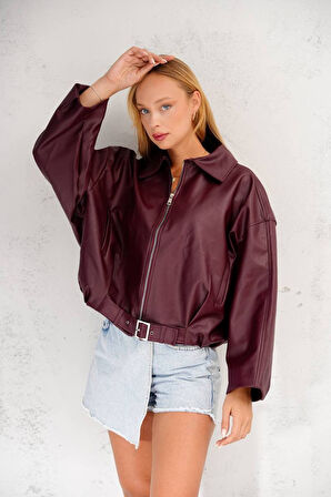 Kemer Detaylı Oversize Deri Ceket - Sezonun İkonu