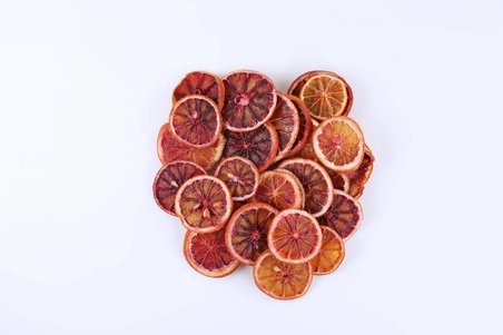 Mersinden Dökme Kurutulmuş Dilim Kan Portakalı Coğrafi işaret tescilli Mersin Kan Portakalından üretilmiştir. 1 kg