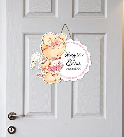 Meşgalem Oyuncak Tavşan Tutan Minik Ayıcık Temalı Kişiye Özel Kapı Süsü