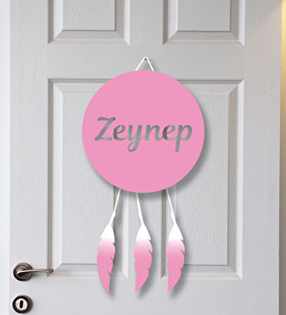 İsme Özel Bebek Odası Ahşap Kapı Süsü - Tüy Figürlü