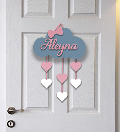 Meşgalem Gri Buluta Asılı Pembe ve Beyaz Kalpler Temalı Kişiye Özel Kapı Süsü
