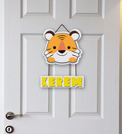İsme Özel Bebek Odası Ahşap Kapı Süsü - Aslan Figürlü