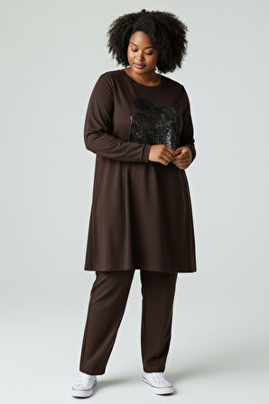 KADIN ÖNÜ TAŞ DETAYLI KOL AĞZI LASTİKLİ BATTAL BEDEN TUNİK