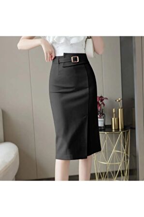 Klasik Tarzın Modern Yorumu: Yırtmaçlı Midi Etek