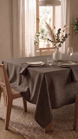 Keten Dokulu 140x210 Modern Düz Renk Polyester Dertsiz Masa Örtüsü
