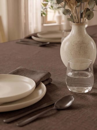 Keten Dokulu 150x270 Modern Düz Renk Polyester Dertsiz Masa Örtüsü