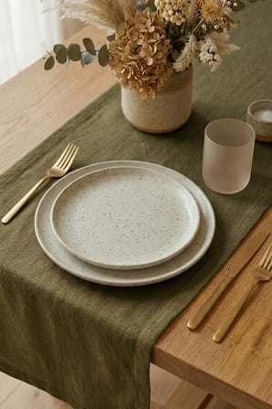 Keten Dokulu 40x200 Modern Yeşil Renk Düz Polyester Masa Runner