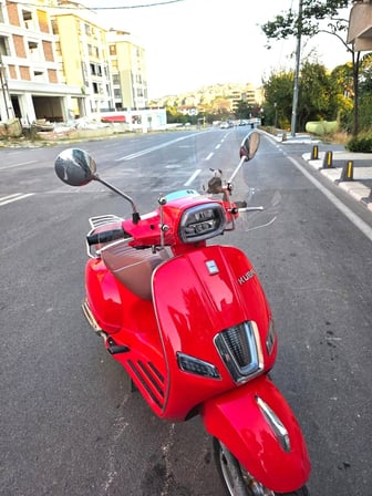 MOTOCAM Küba Grace 50 Ön Cam 2023-2026 Model 37cm Şeffaf Renkli Elcikli APARATSIZ