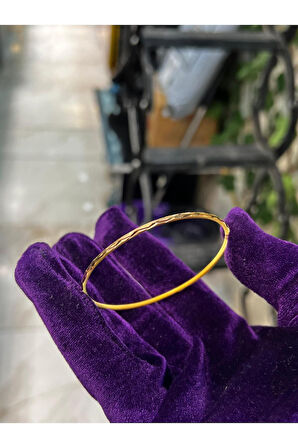 9 gr (GRAM) Yatırımlık Işçiliksiz Baklava Dilimi Ajda Bilezik 22 Ayar Altın