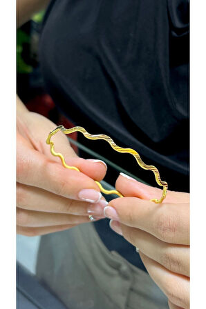 9 gr (GRAM) Yatırımlık Işçiliksiz Sarmal Çizgi Ajda Bilezik 22 Ayar Altın