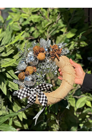 Yapay Çiçekli Kapı Süsü No:17