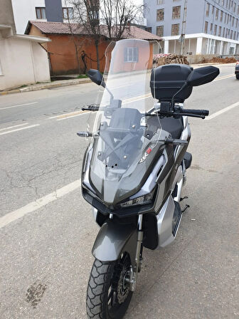 MOTOCAM Kral Arneb 150 Siperlik Ön Cam 2023-2025 Model 65cm Şeffaf Renkli 4mm ORTA BOYLU CAM