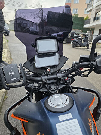 MOTOCAM KTM Duke 390 Siperlik Ön Cam 2013-2023 Model 44cm Siyah Renkli ORİJİNAL BOYLU
