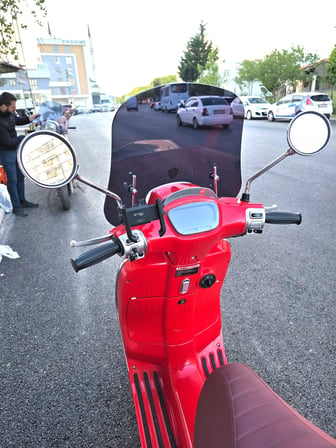 MOTOCAM Küba Az 50 Ön Cam 2023-2026 Model 42cm Siyah Renkli  APARATSIZ