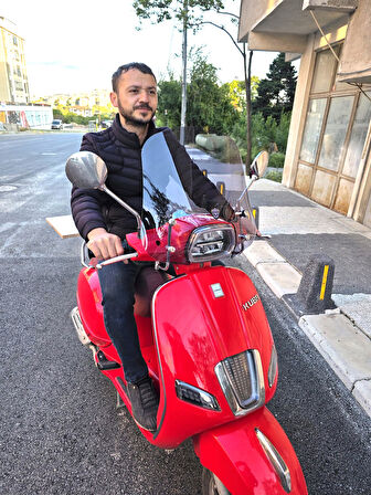 MOTOCAM Kuba Bevely Ön Cam 2022-2025 Model 42cm Füme Renkli 4mm Elciksiz APARAT GÖNDERİLMEYECEK