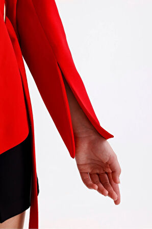 FemiChic Kırmızı Kuşaklı Ceket