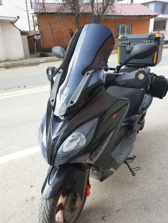 MOTOCAM Kymco Xciting 400 İ Ön Cam 2008-2017 Model 72cm Siyah Renkli 4mm UZUN