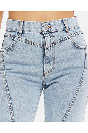 Kadın Açık Mavi Ön Conta Parcalı Mom Jeans Pantolon