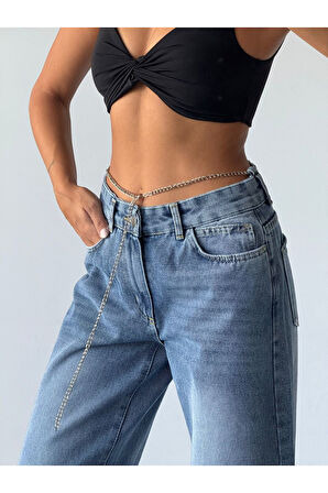 KADIN MAVİ İŞLEMLİ KEMER ZİNCİRLİ BOL PAÇA KOT PANTOLON