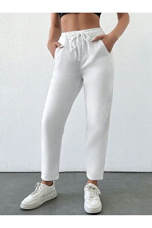 KADIN BEYAZ KEMER LASTİK MOM KOT PANTOLON