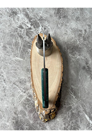 Yeşil Epoksi Kamp Çakısı – 8 cm Namlu – Sırttan Kilitli – Kılıflı