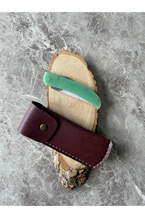 Bordo Kamp Çakısı – Yeşil Mikarta Kabze – 8,5 cm Namlu – Sırttan Kilitli – Kılıflı