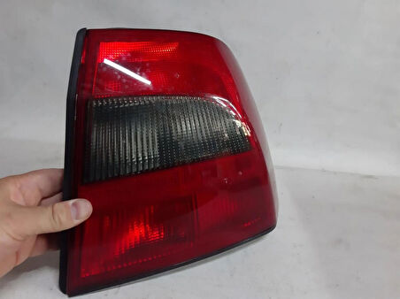 Orjinal Parça Orjinal Marka Opel Vectra B 2002-2001 Sedan Makyajlı Kasa Stop Lambası SAĞ magnetti marelli marka orjinal marka