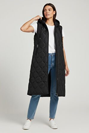 KADIN ÖNÜ FERMUARLI YANLARDAN CEPLİ KAPÜŞONLU KAPİTONE YELEK