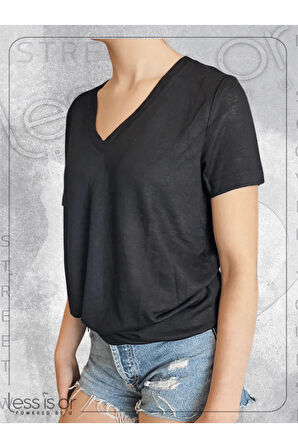 Siyah Renk Triko V Yaka Kısa Kollu Basic Tshirt