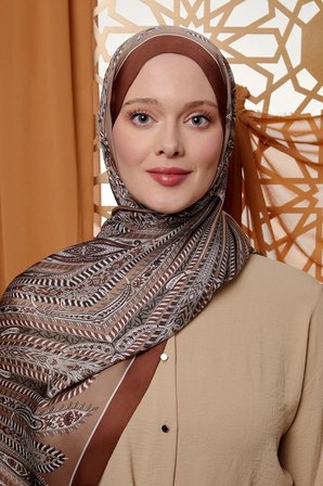 Kahve Dairesel Hint İpeği Şal