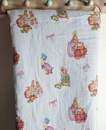 Pembe Peter Rabbit çift kat müslin ve teddy bej kumaş bebek battaniyesi-1