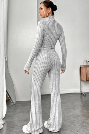 Kadın Gri Çizgili Boğazlı Crop Top Yüksek Bel Pantolon Takım Şık 2’li Set