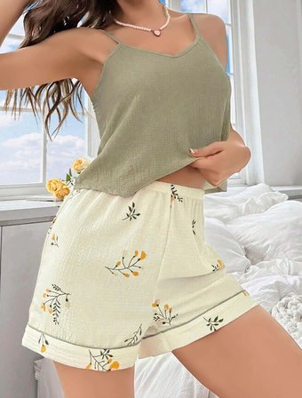 Kadın Ekru Çiçek Baskılı Şortlu Gecelik Pijama Takımı 5099