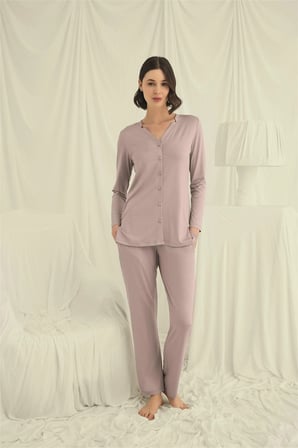 Uzun Kollu Düğmeli V Yaka Pijama Takımı