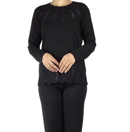 KADIN YAKA VE ETEK UCU TAŞ VE İŞLEMELİ MEVSİMLİK BLUZ