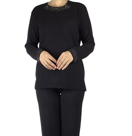 KADIN YAKA VE KOL AĞZI TAŞ İŞLEMELİ MEVSİMLİK BLUZ