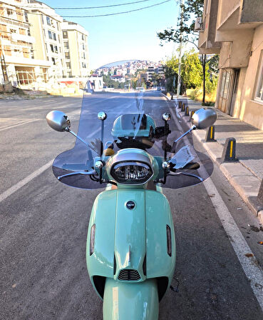 MOTOCAM RKS LT 50 PRO  Siperlik Ön Cam 2023 -2025 Model 51cm Füme Renkli 4mm APARATSIZDIR