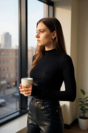 Kadın Parmak Detaylı Esnek Uzun Kollu Body