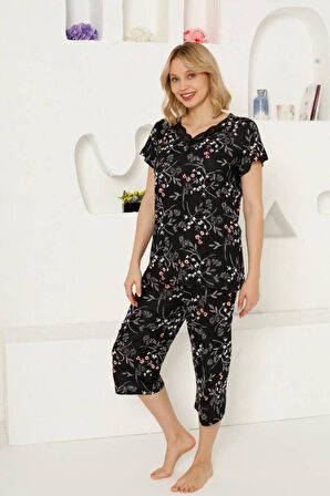 Kadın Çiçek Desen Dantel Detay Viskon Kısa Kol Kapri Pijama Takımı