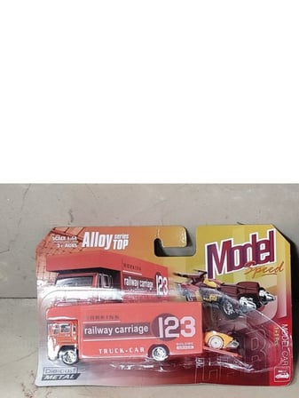 Metal Araba Taşıyan Kamyon Tır Çekici 12CM