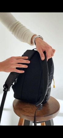 Unisex Su Geçirmez Kumaş Sırt ve Omuz Destekli Astarlı Şık Tasarım Günlük Kullanım Sırt Çantası 